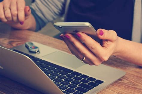 WordPress Web Siteleri Nasıl Mobil Uyumlu Hale Getirilir? | Hız Hosting - Blog WordPress Web Siteleri Nasıl Mobil Uyumlu Hale Getirilir?